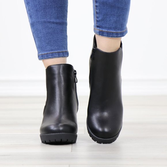 Chelsea Chunky Block High Heel Ankle Boots Black Synthetic Leather - Picture 9 of 12